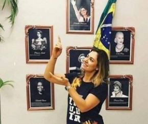 Atriz brinca com gafe de Michelle: 