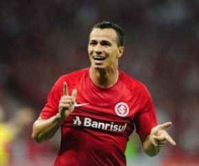 Série B: Internacional vence o Paysandu e finalmente assume a liderança.(Imagem:Futebol do Interior)