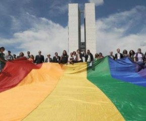 MP assinada por Bolsonaro retira população LGBT das diretrizes dos Direitos Humanos.(Imagem:Antonio Cruz)