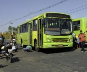 Jovem morre em colisão envolvendo dois ônibus na zona Sul.(Imagem:Divulgação/Whatsapp)