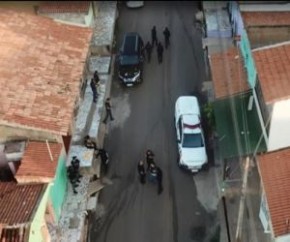 Operação prende família suspeita de comandar tráfico e ostentar dinheiro em Picos.(Imagem:Polícia Civil)