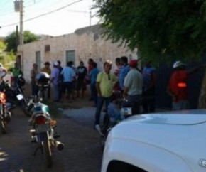 Mototaxista morre após ser esfaqueado e cair de barranco em Picos.(Imagem:Portalodia.com)
