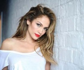 Segurança de Jennifer Lopez atropela fotógrafo na Califórnia.(Imagem:Fama ao Minuto)