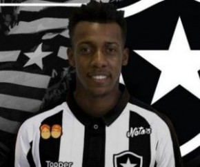Botafogo irá ao mercado por lateral com provável ida de Moisés para o Fluminense.(Imagem:O Estado CE)