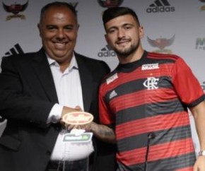 Flamengo apresenta Arrascaeta e anuncia desistência de Bruno e Dedé.(Imagem:Marcelo Cortes)