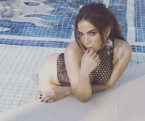 Anitta posta no Instagram foto sem calcinha e é detonada.(Imagem:Instagram)