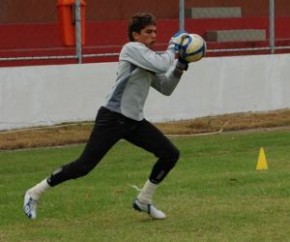 Jaílson Araújo retorna ao 4 de Julho. Na foto goleiro defende as cores do Botafogo-PB.(Imagem:Lucas Barros)