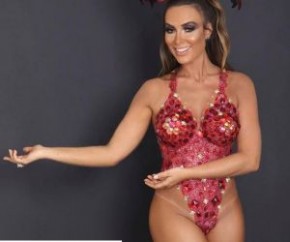 Nicole Bahls faz ensaio de Carnaval com corpo coberto apenas por pintura.(Imagem:Instagram)