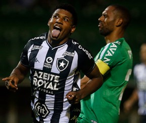 Botafogo vence e rebaixa a Chapecoense no Brasileirão.(Imagem:Estadão Conteúdo)