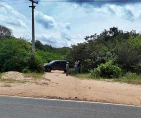 Ligação anônima leva Polícia até corpo enterrado em rodovia do Piauí.(Imagem:PiripiriRepórter)