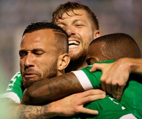 Chapecoense vira sobre Atlético-PR e joga Vasco para o Z-4.(Imagem:Sirli Freitas)