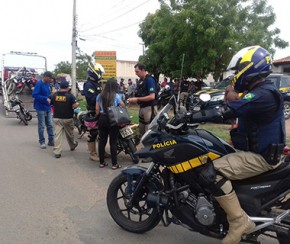 Mais de 1 mil são multados no Piauí e 252 têm motos apreendidas.(Imagem:Cidadeverde.com)