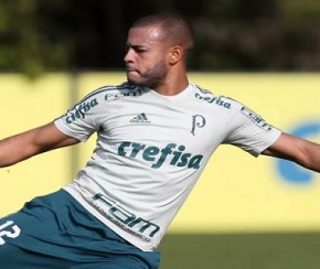Palmeiras acerta contrato de 5 anos com o lateral Mayke.(Imagem:Cesar Greco/Ag Palmeiras)