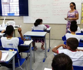 Pais vão receber SMS quando alunos faltarem aulas no Piauí.(Imagem:Cidadeverde.com)