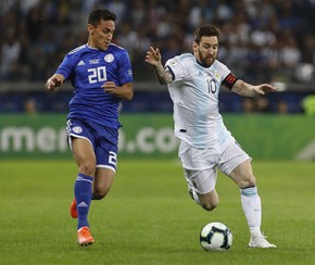 Messi marca, mas Argentina empata com Paraguai.(Imagem:Fotoarena)