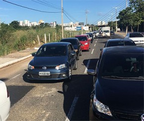 Motoristas de aplicativos se unem aos caminhoneiros em protesto contra alta de combustíveis.(Imagem:Cidadeverde.com)