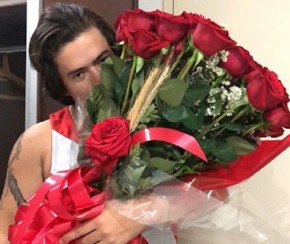 Recém-casada, Sonza manda flores para Whindersson.(Imagem:Instagram)