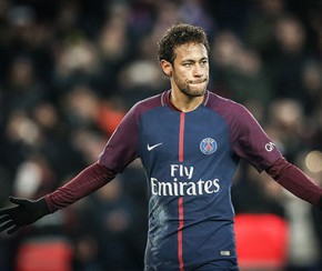 Aos 27 anos, Neymar ouve 