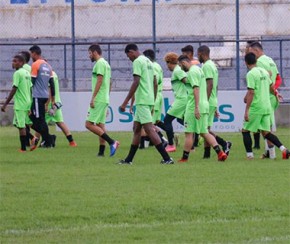 Chuva alaga campo do River e faz time mudar local de treino.(Imagem:CidadeVerde.com)