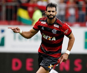 Flamengo tenta recuperar Henrique Dourado durante pausa da Copa.(Imagem:Staff Images / Flamengo)