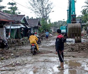 Tsunami na Indonésia deixa mais de 160 mortos.(Imagem:Divulgação)