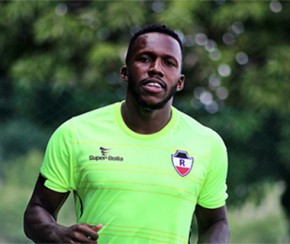 Altos confirma terceiro ex-jogador do River e pode perder volante.(Imagem:Victor Costa/River A.C.)