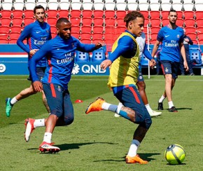 Neymar faz seu primeiro treino com bola no PSG após lesão.(Imagem:Reprodução/Twitter)