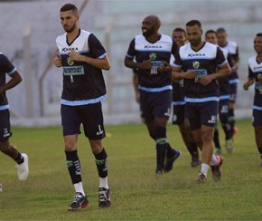 Altos se apresenta e já treina para a Copa do Nordeste.(Imagem:Catarina Malheiros)