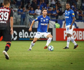 Cruzeiro vira contra o Atlético-PR e sobe na tabela do Brasileirão.(Imagem:Vinicius Silva)