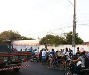 Pedestre é atropelado ao atravessar avenida no litoral do Piauí.(Imagem:BlogdoPessoa)
