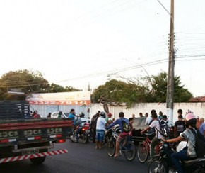 Pedestre é atropelado ao atravessar avenida no litoral do Piauí.(Imagem:BlogdoPessoa)