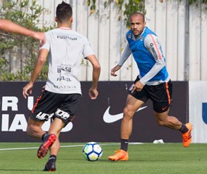 Com Roger no ataque, Corinthians se planeja para enfrentar o Paraná.(Imagem:Daniel Augusto Jr)