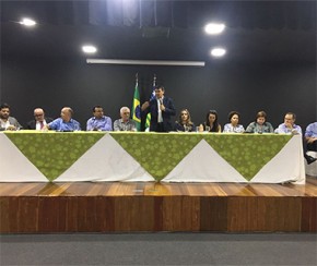 Governador orienta gestores sobre eleições e diz que empréstimo virou novela.(Imagem:Cidadeverde.com)