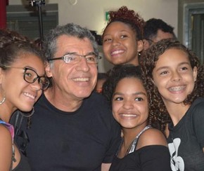 Paulo Betti exibe filme e bate-papo com alunos de escolas públicas.(Imagem:Cidadeverde.com)