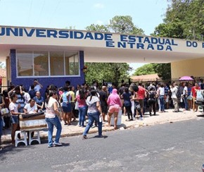 Segunda etapa do Enem é hoje e aborda quatro disciplinas.(Imagem:CidadeVerde.com)