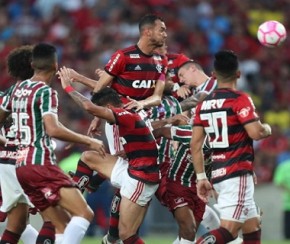 Flamengo atropela Fluminense e encosta na liderança.(Imagem:Luis Merçon)