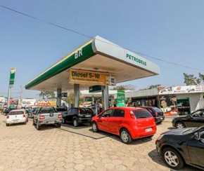 Falha de navio pode causar falta de gasolina em postos de Teresina.(Imagem:CidadeVerde.com)