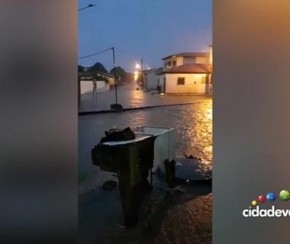 Chuva torrencial alaga ruas e escola no interior do Piauí.(Imagem:Cidadeverde.com)