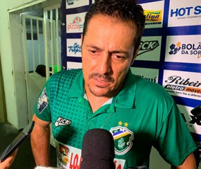 Técnico Maurílio Silva(Imagem:Fábio Lima)