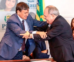 Governador empossa os dois primeiros secretários do mandato.(Imagem:Roberta Aline)