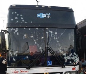 Ônibus de turismo de Floriano é metralhado em tentativa assalto.(Imagem:Divulgação)