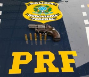 PRF prende homem por porte ilegal de arma de fogo em Floriano.(Imagem:PRF)