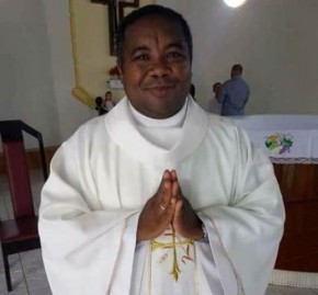 Padre Lindinaldo Pereira da Silva, de 41 anos.(Imagem:Reprodução/Facebook)