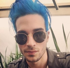 Fiuk com cabelo azul(Imagem:Instagram)