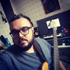Músico Alexandre Rabello(Imagem:Instagram/alexandrerabello)