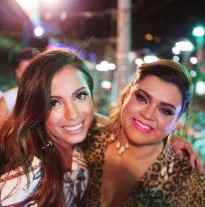 Anitta dá alfinetada, pelo Dubsmash, em jornalista que falou mal dela e Preta Gil!(Imagem:Reprodução, Instagram)
