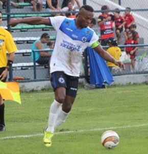 Fabiano, suspenso pelo terceiro amarelo, não joga a decisão do primeiro turno.(Imagem:Renan Morais)