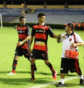 Augusto mostra poder de decisão nos jogos mais difíceis.(Imagem:Abdias Bideh/GloboEsporte.com)