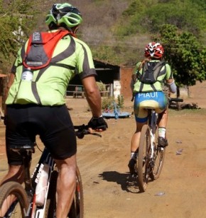Vegetação seca em Picos, no Piauí, vai dificultar vida dos atletas no Brasileiro de ciclismo de maratona.(Imagem:Divulgação)
