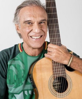 Carlinhos Vergueiro inicia com samba e valsa o projeto de singles 